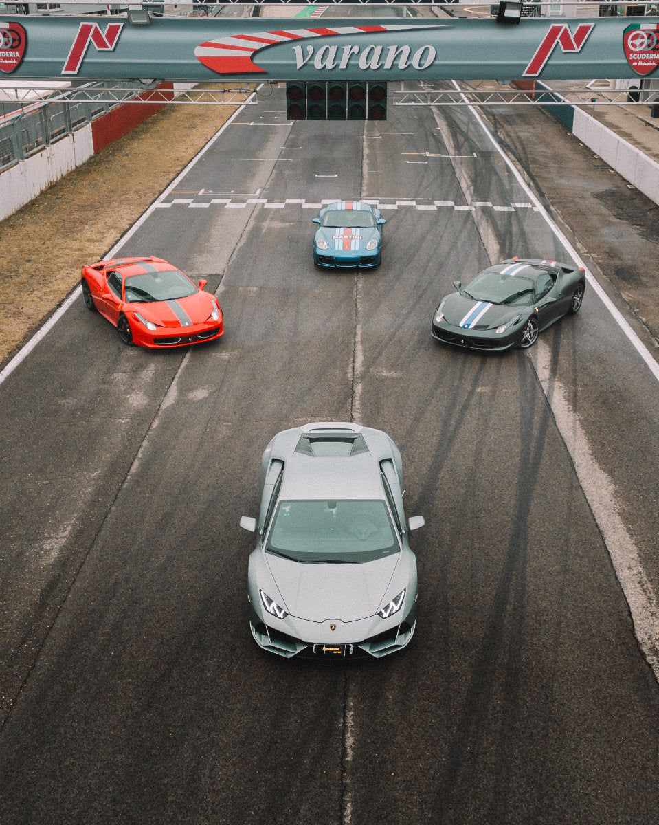 8 giri di pista su 4 GT Plus