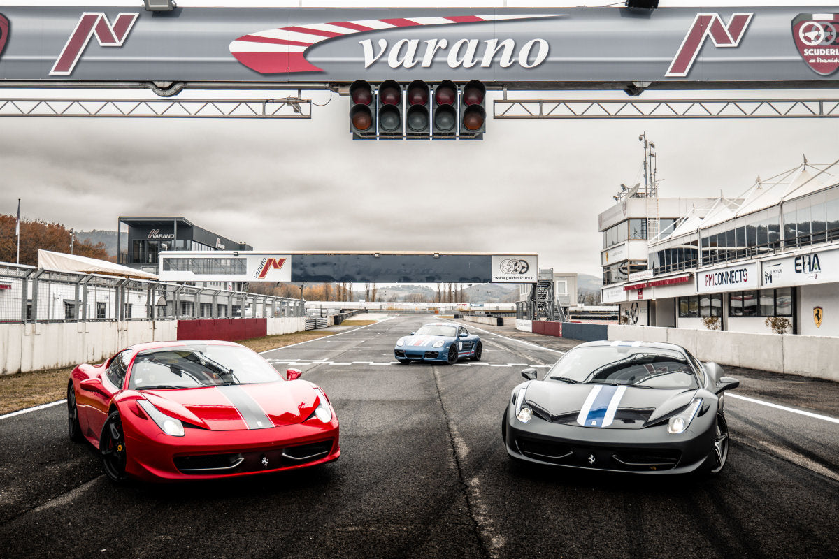 3 giri di pista su 3 GT