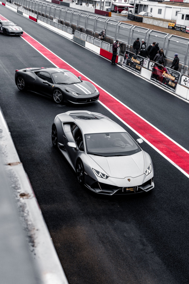 3 giri di pista su 3 GT
