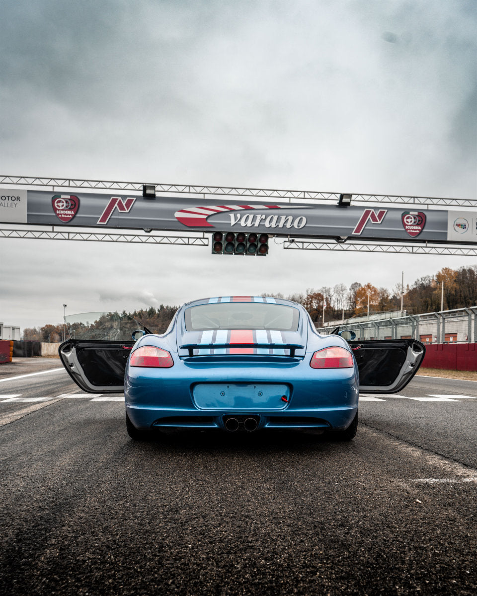 Guida in pista una Porsche Cayman Cup Pista