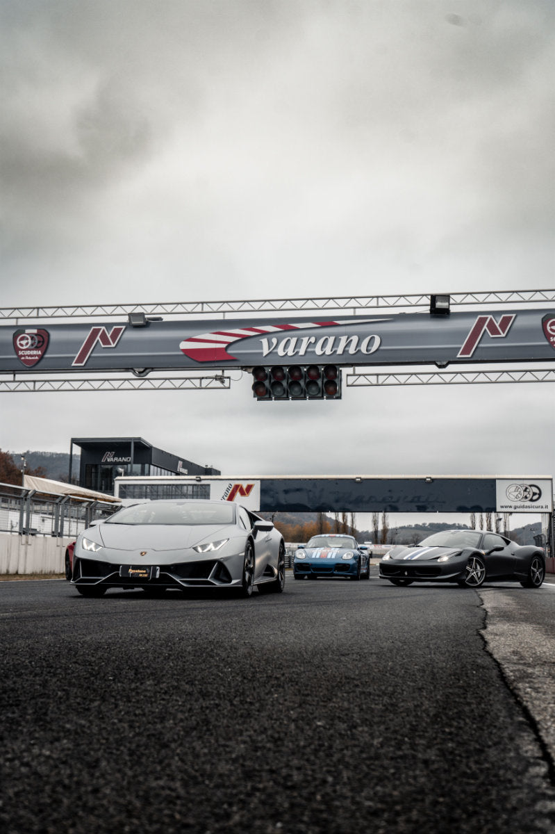 6 giri di pista su 3 GT
