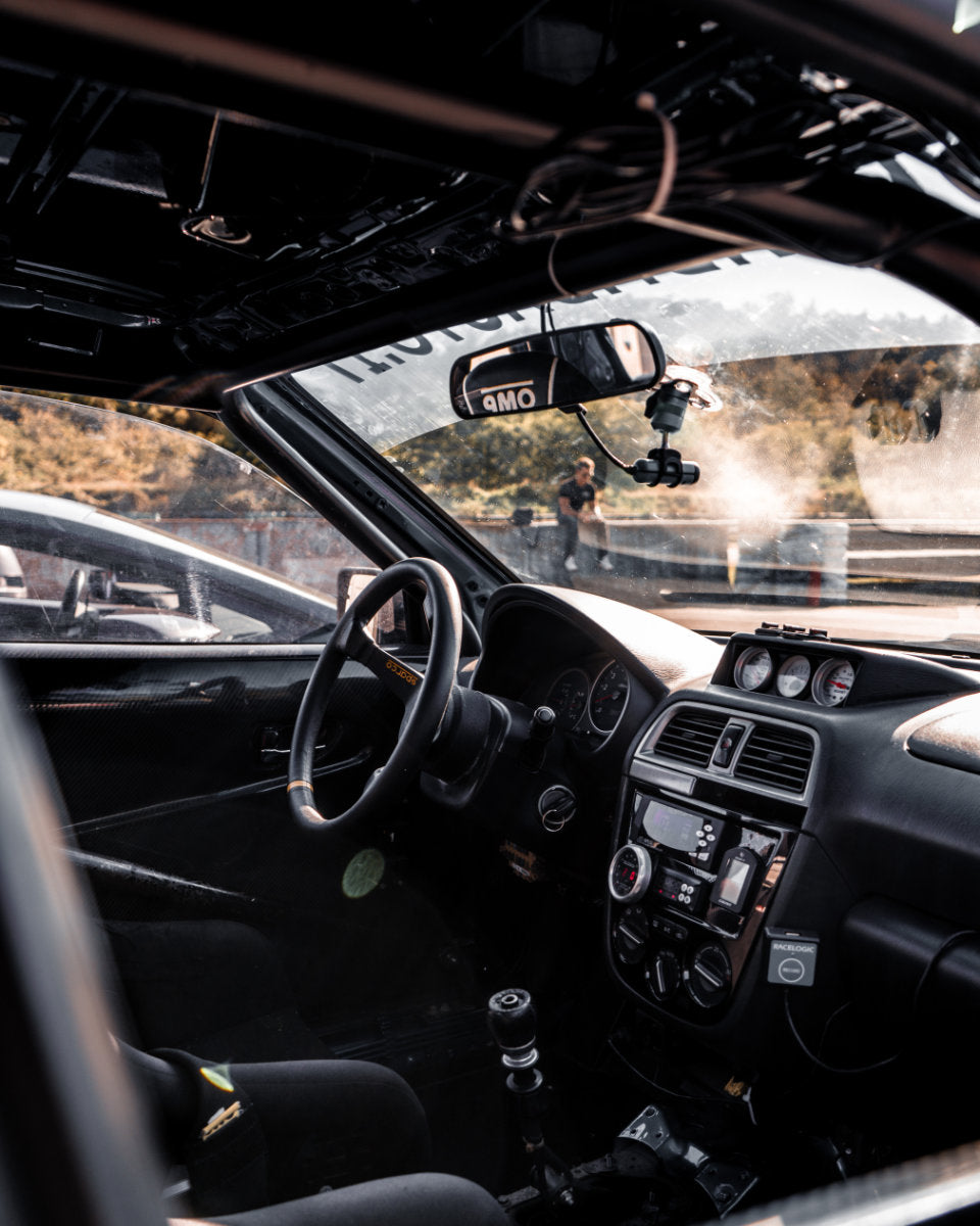 Guida in pista una Subaru Impreza STI