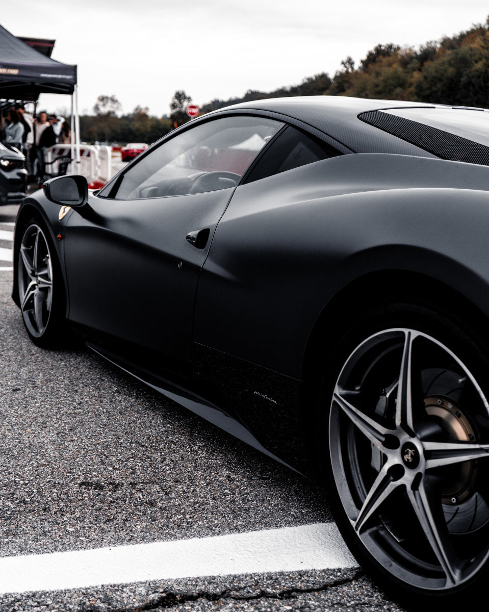 Guida in pista una Ferrari 458 Italia in Carbonio