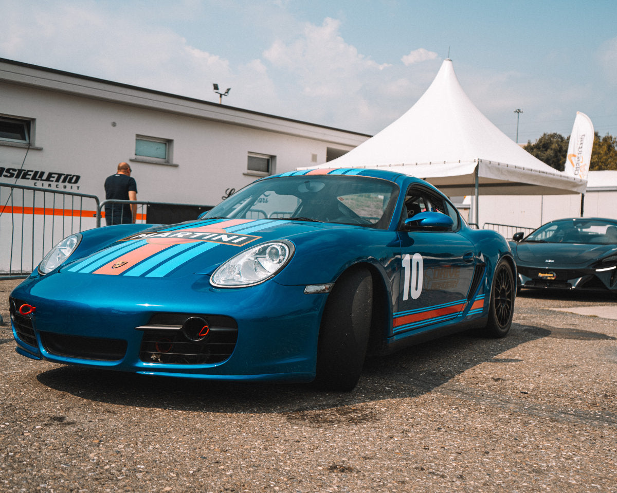 Guida in pista una Porsche Cayman Cup Pista