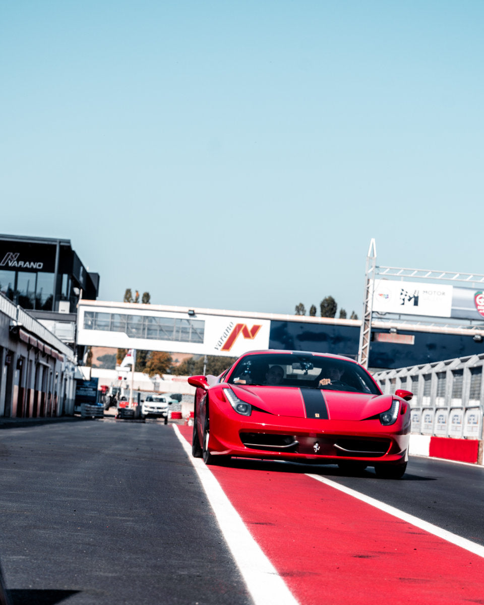 Co-pilota in Ferrari 458 Italia