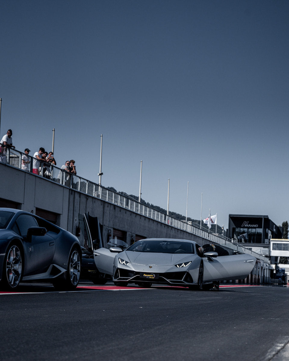 Guida in pista una Lamborghini Huracán Evo