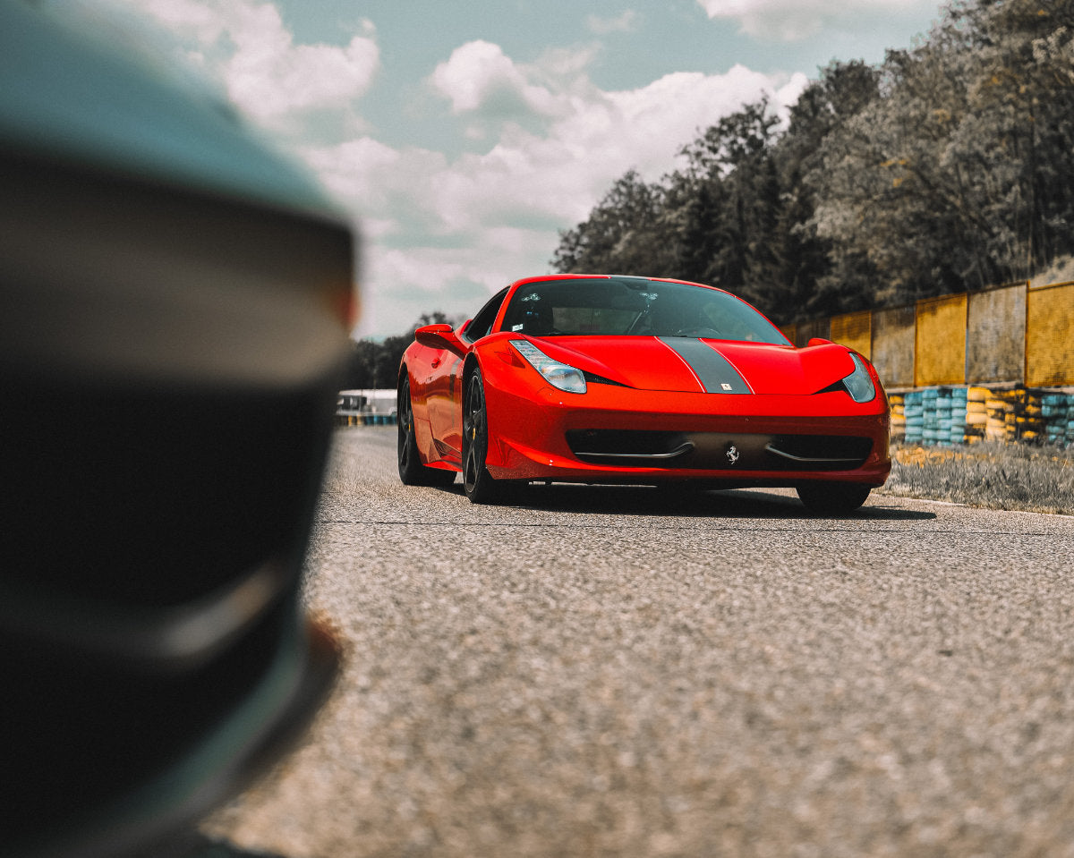 Guida in pista una Ferrari 458 Italia