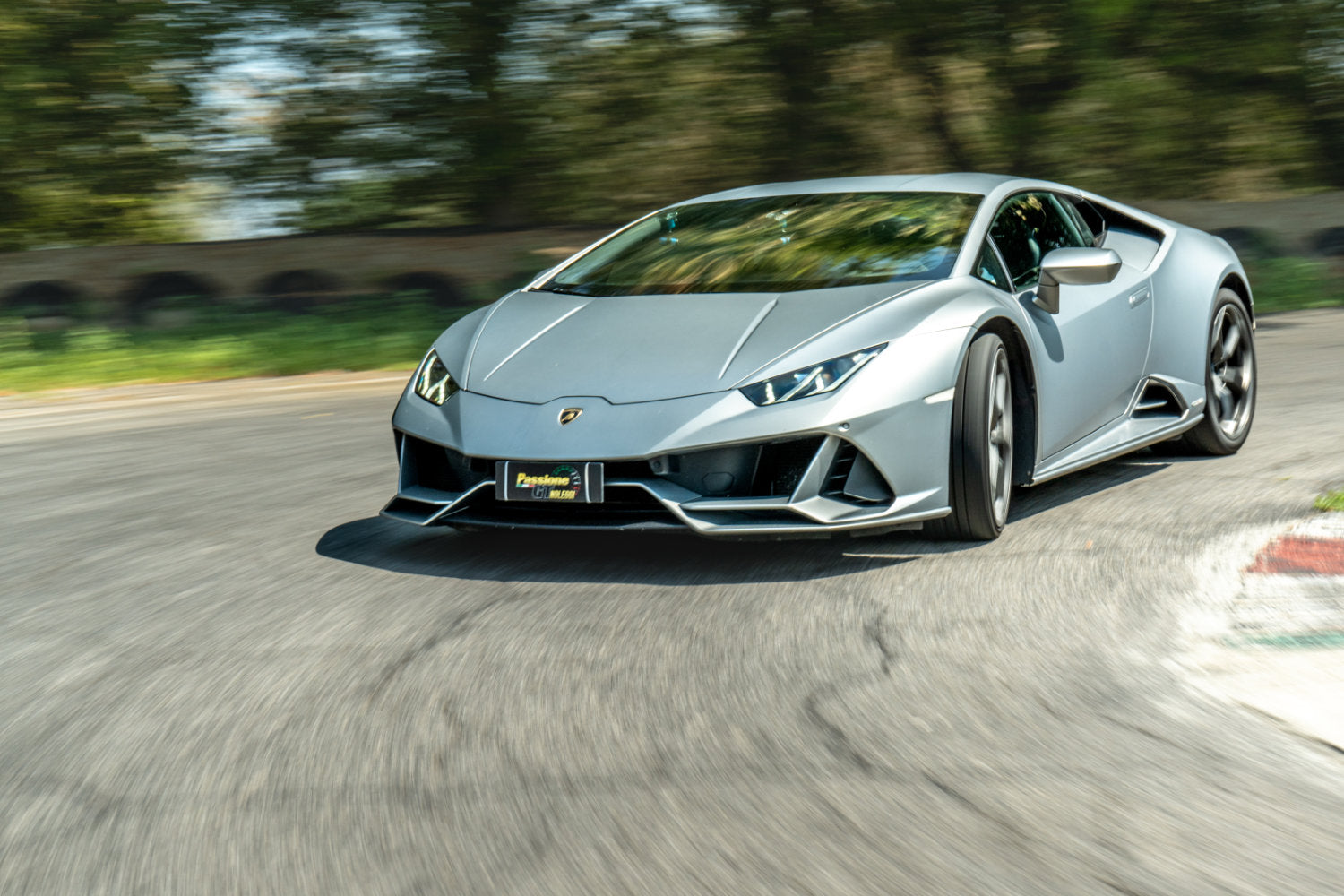 Adrenalina Senza Pensieri – Esperienza Completa in Pista