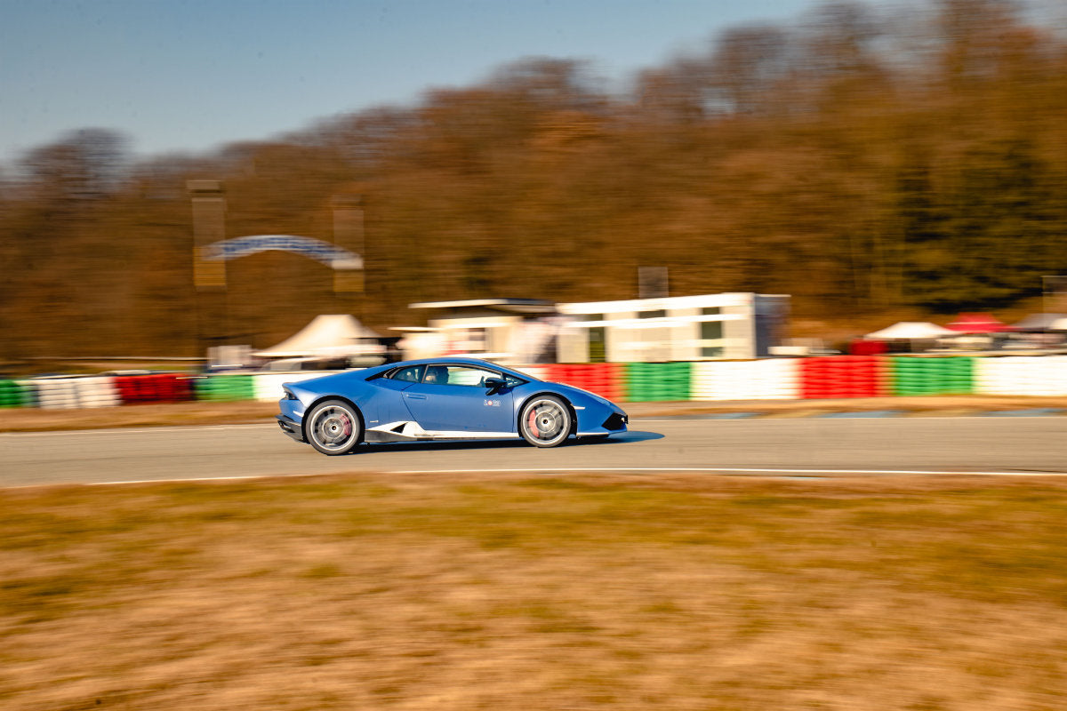 Co-pilota in Lamborghini Huracán Avio