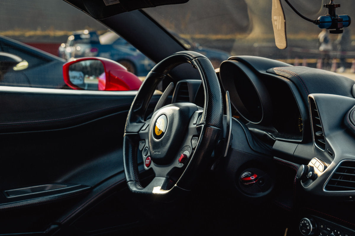 Guida in pista una Ferrari 458 Italia