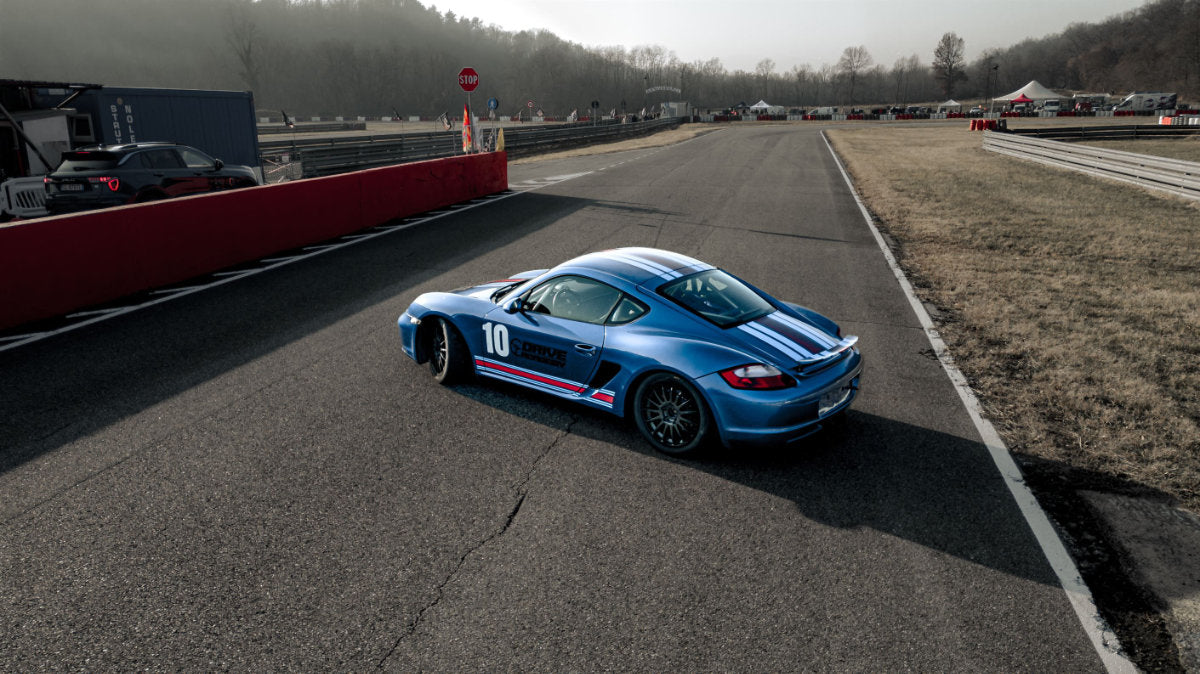 Guida in pista una Porsche Cayman Cup Pista