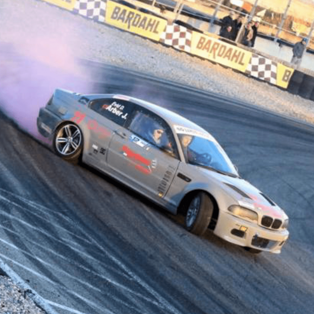 Giri in pista come copilota su BMW M3 Drift solo presso la Pista Castelletto Circuit